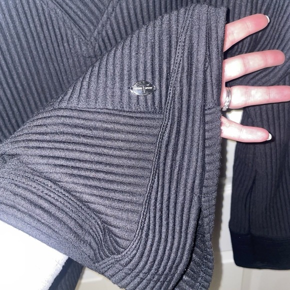 TAHARI SPORT Sweater Womens Small Black Ribbed Flared Sleeve Pullover Mock Neck - Picture 5 of 11